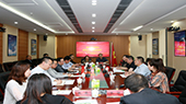 安順市(shì)西秀區副區長(cháng)張偉一(yī)行(xíng)到訪首發投資控股公司