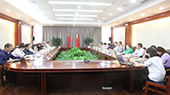 首發投資控股公司董事長(cháng)楊立一(yī)行(xíng)到富順縣考察調研