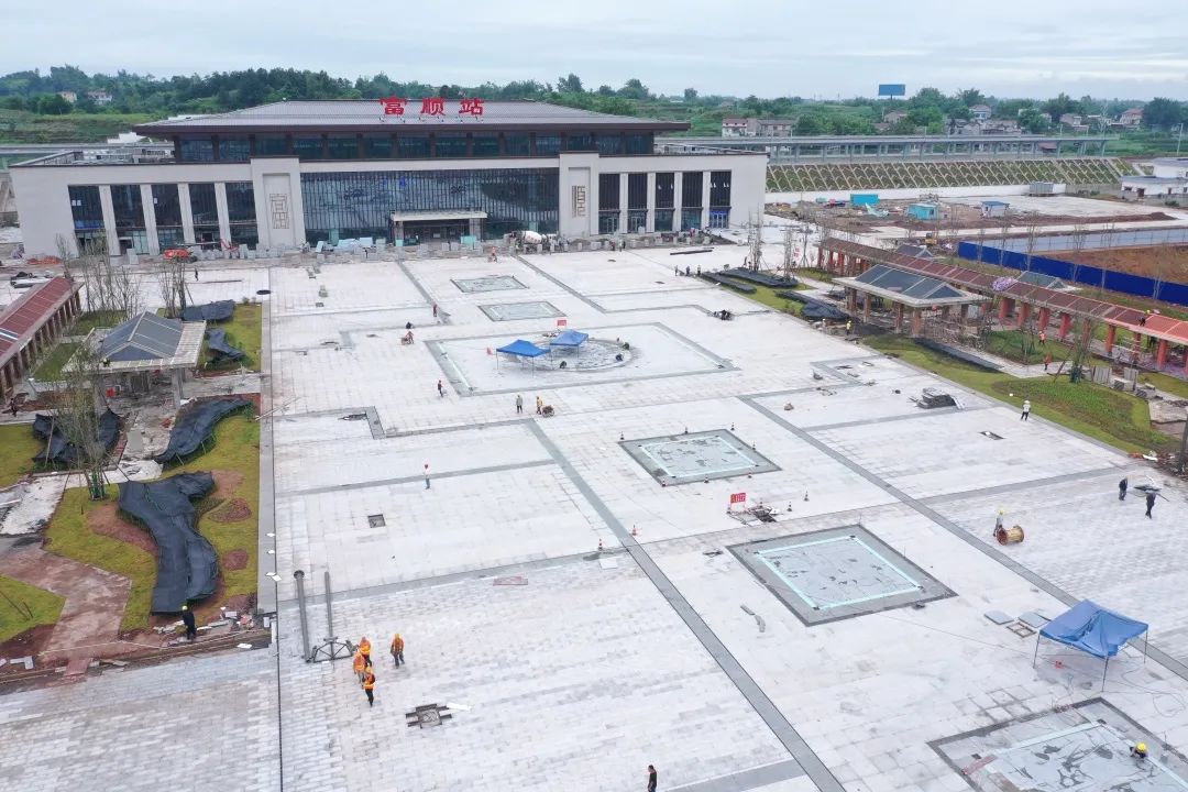 首發投資控股公司投資建設富順項目晉升“網紅(hóng)打卡地(dì)”