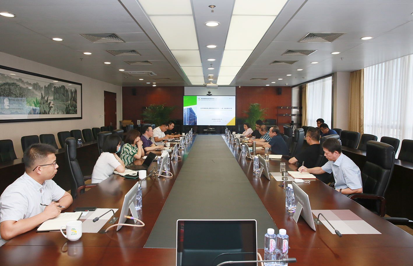 集團公司黨委副書記、總經理(lǐ)張恒利調研東南港項目建設情況