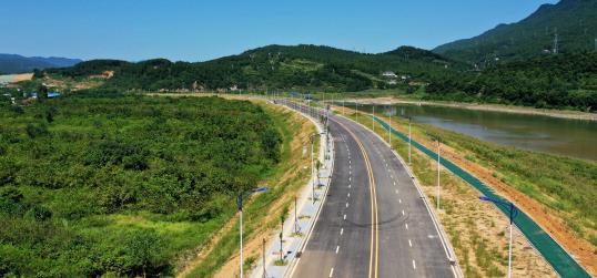 廣元市(shì)利州區寶輪紫蘭至三堆井田道(dào)路建設工程PPP項目