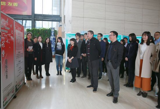 首發投資控股公司組織參觀 “清風首發 以案釋紀”主題教育巡展